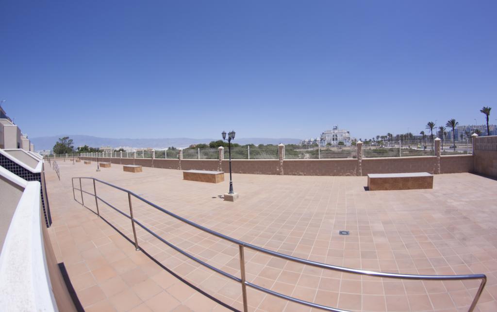 Be Free Laguna Playa Roquetas de Mar Exterior photo